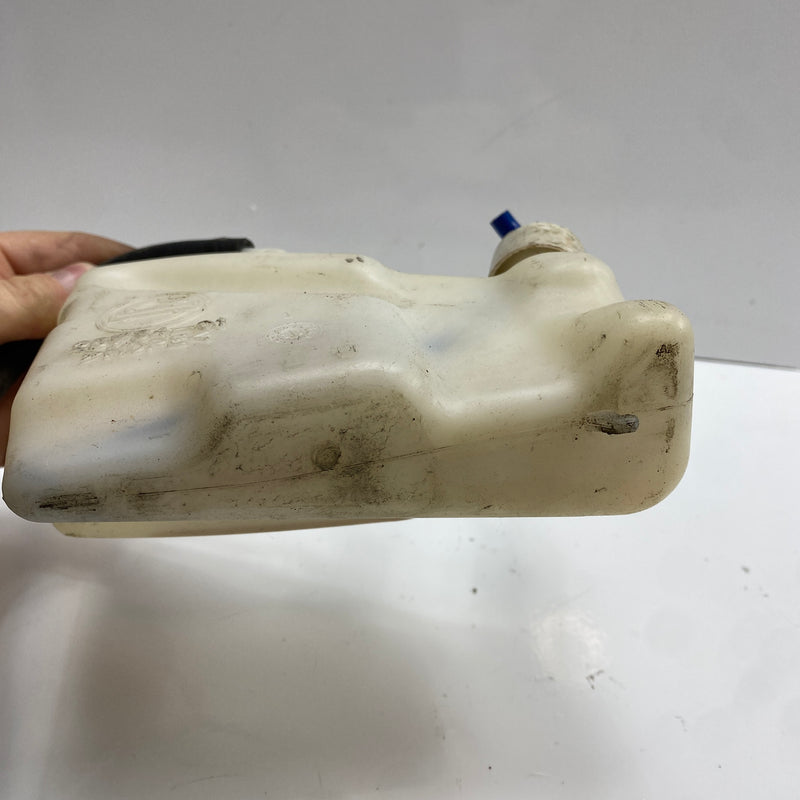 Depósito de refrigerante OEM 26731-01