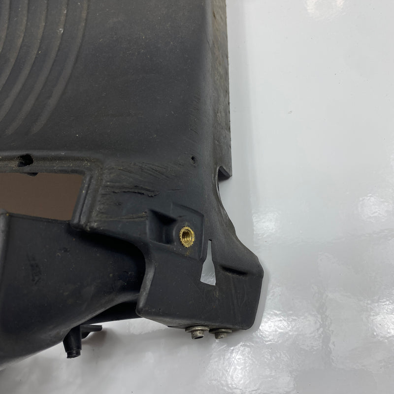 Cache de radiateur droit