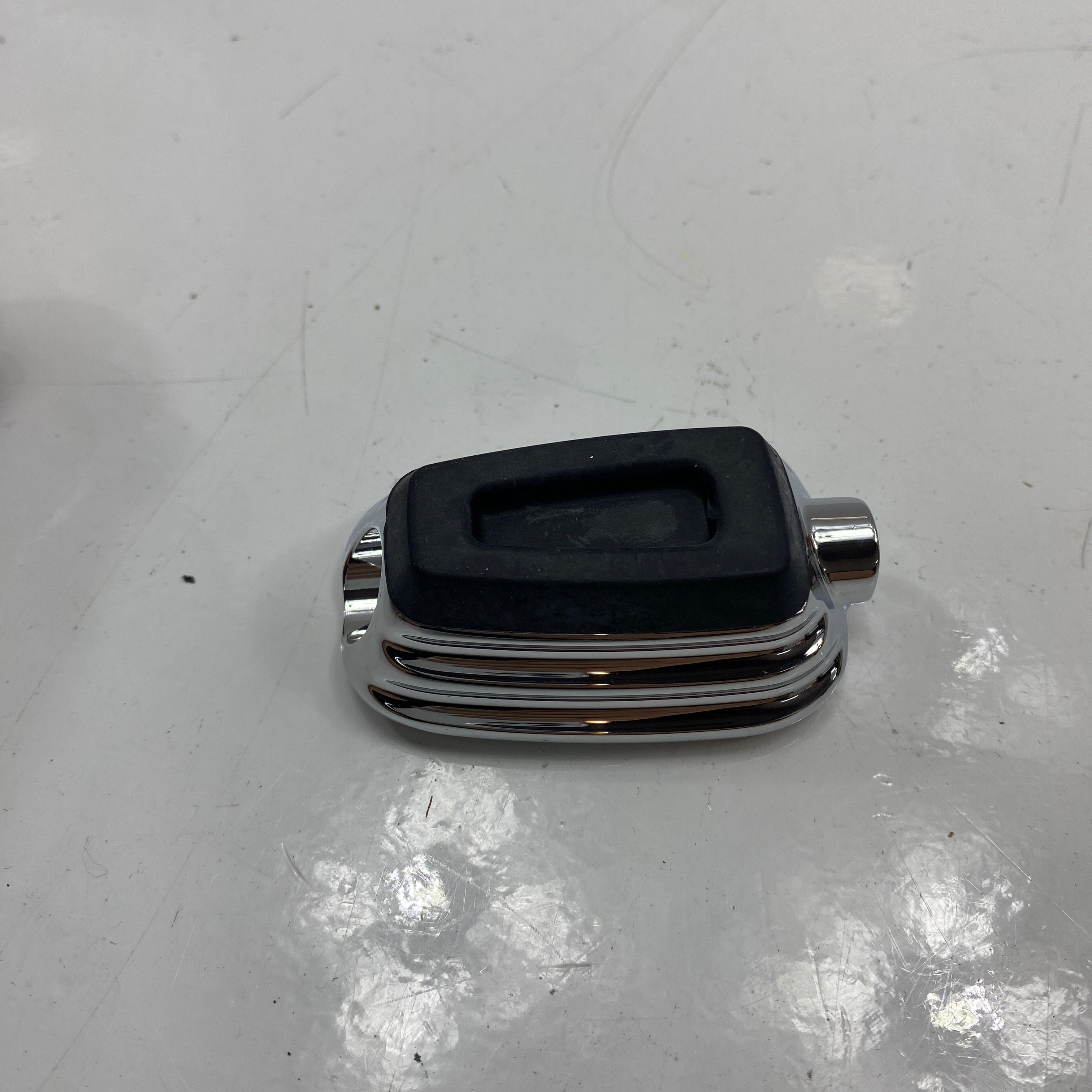 Empire Shift Peg OEM 33600335 – Legendary Parts