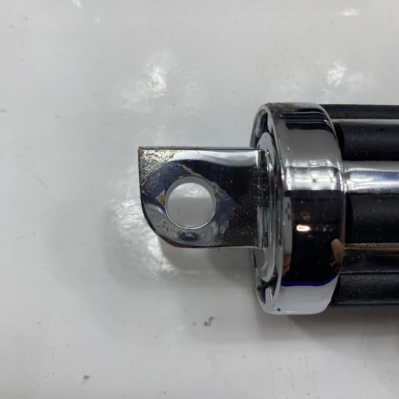 Streamliner Footrests OEM 361071