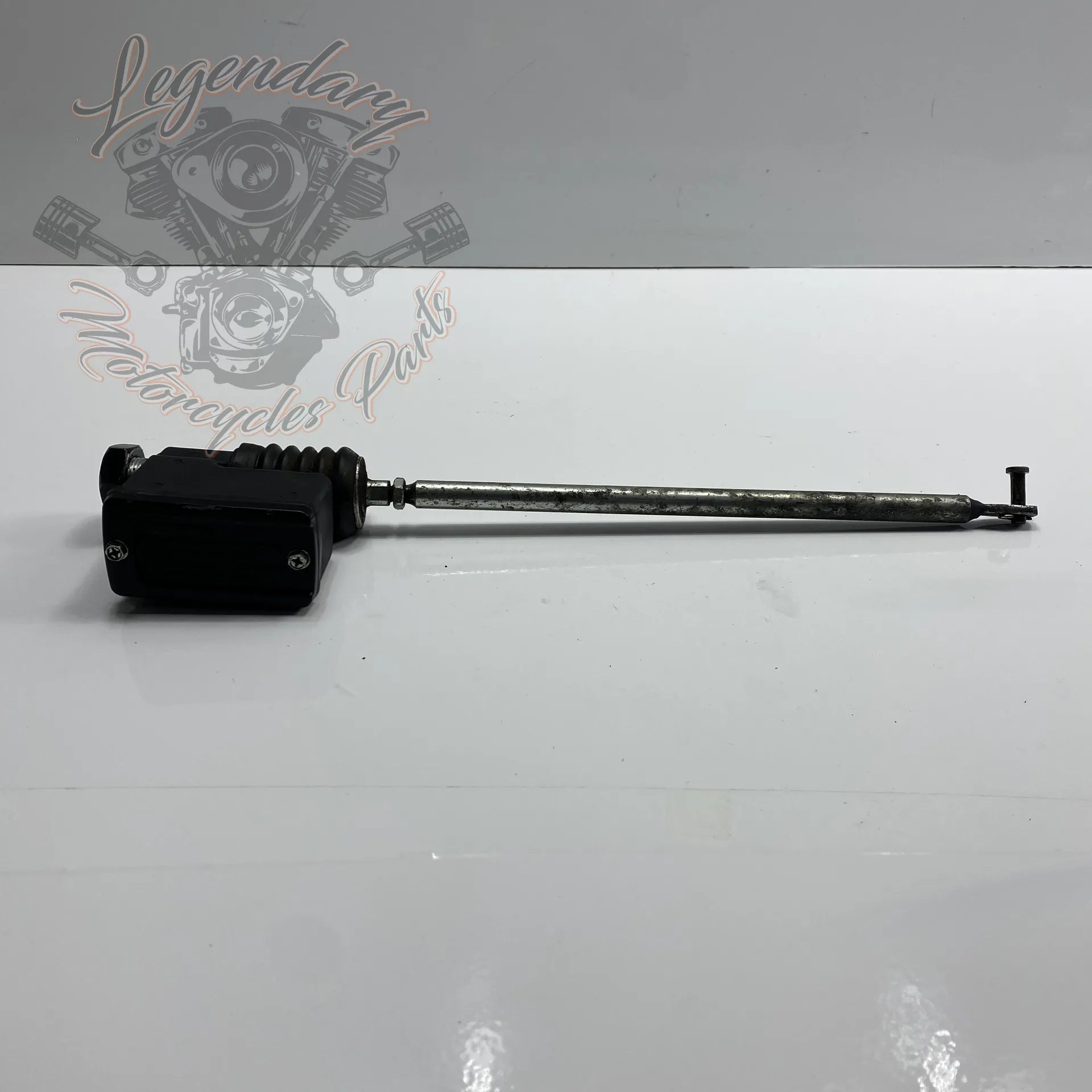 Rear Brake Master Cylinder OEM 42474-90B – Legendary Parts