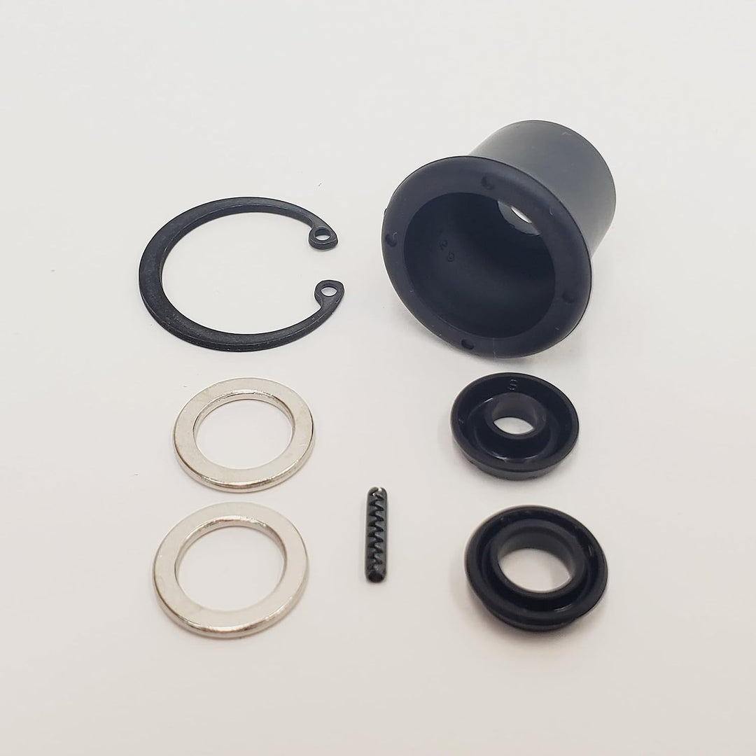 専用ページです。 Rear Brake Master Cylinder Repair Kit - OEM 42810-07A – Legendary