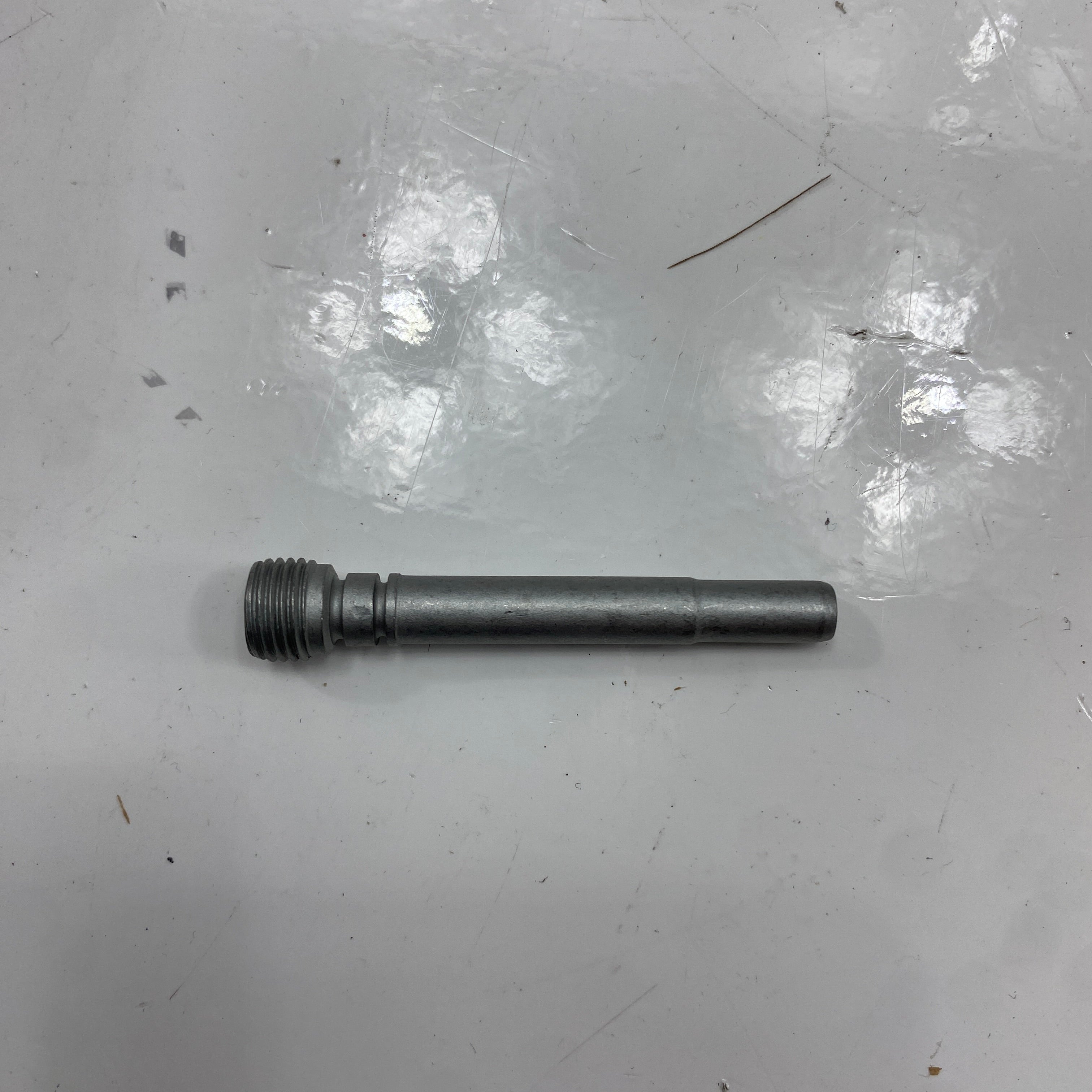 Perno delle pastiglie dei freni OEM 42865-06B – Legendary Parts