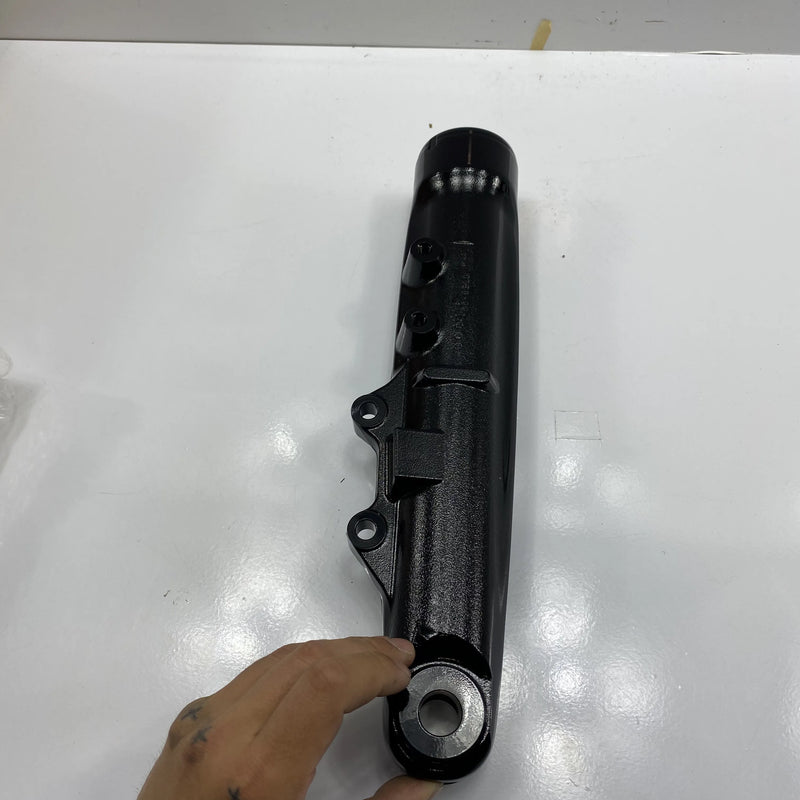 Protector de horquilla delantera izquierda OEM 45500159