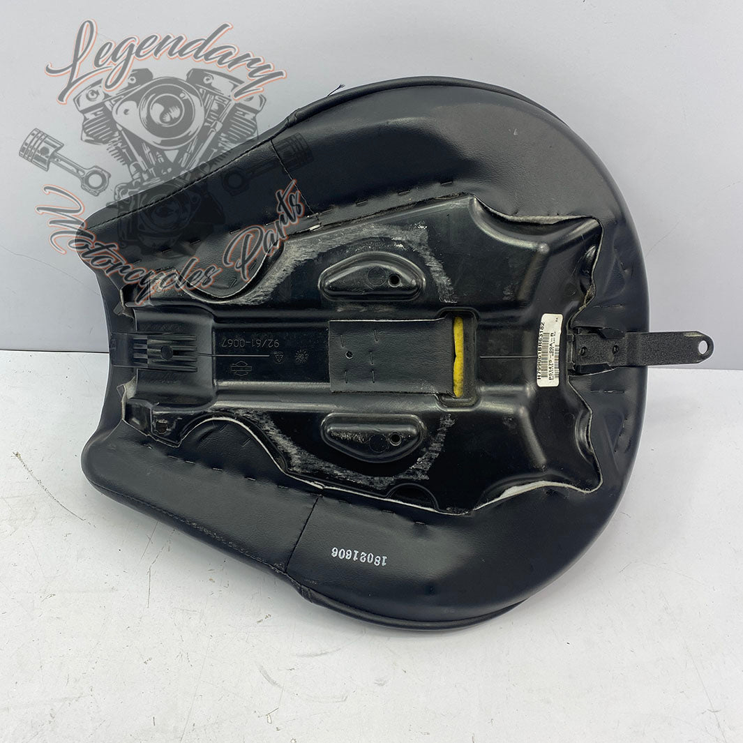 Solo-Sitz OEM 51475-09A – Legendary Parts