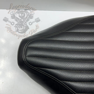 Tuck & Roll Solo Seat OEM 52000031A