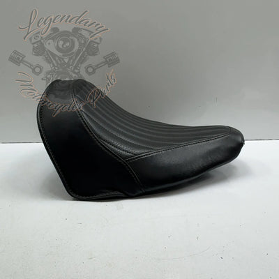 Tuck & Roll Solo Seat OEM 52000031A