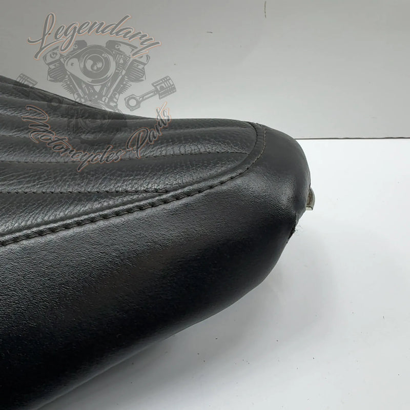 Tuck & Roll Solo Seat OEM 52000031A