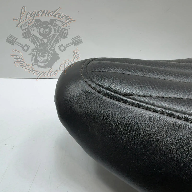 Tuck & Roll Solo Seat OEM 52000031A