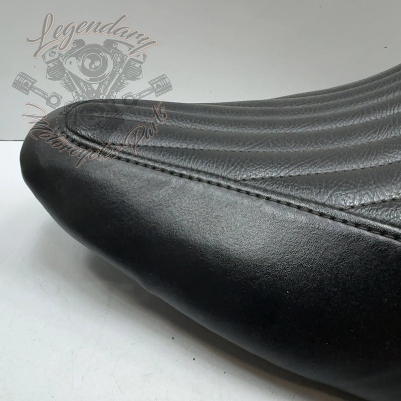 Tuck & Roll Solo Seat OEM 52000031A