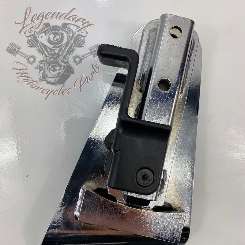 Regulowana płyta sissy bar OEM 52300116