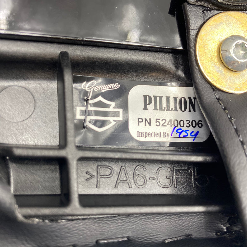 Passenger Seat OEM 52400306