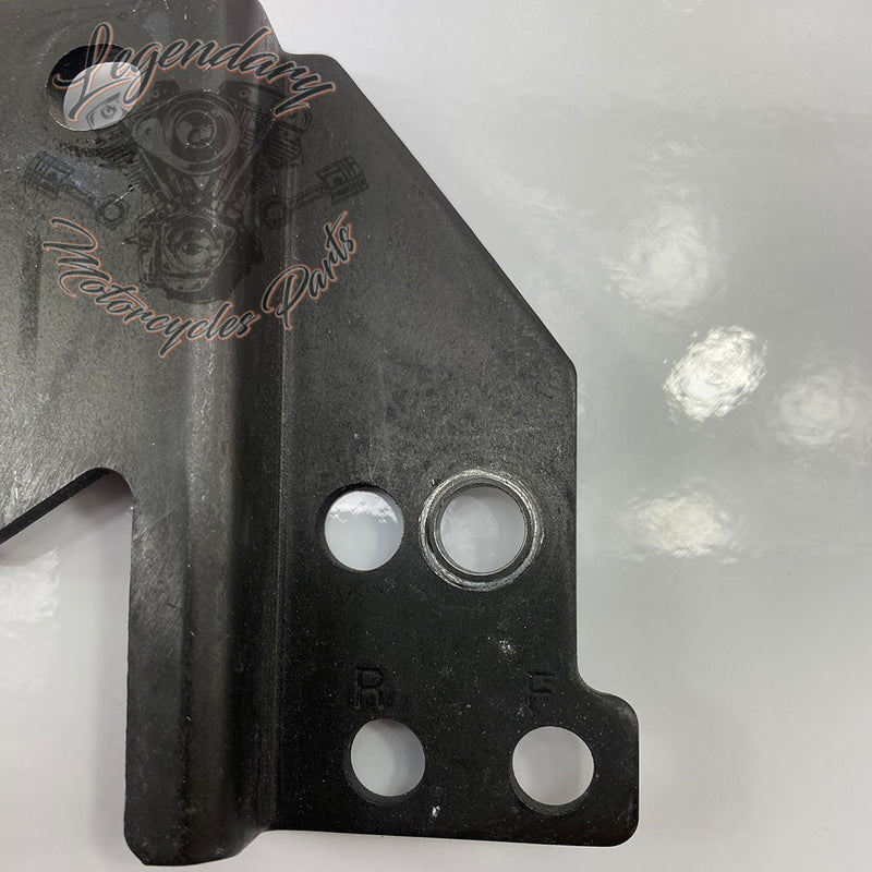 Wspornik montażowy do sissy bara po lewej stronie OEM 53758-96C