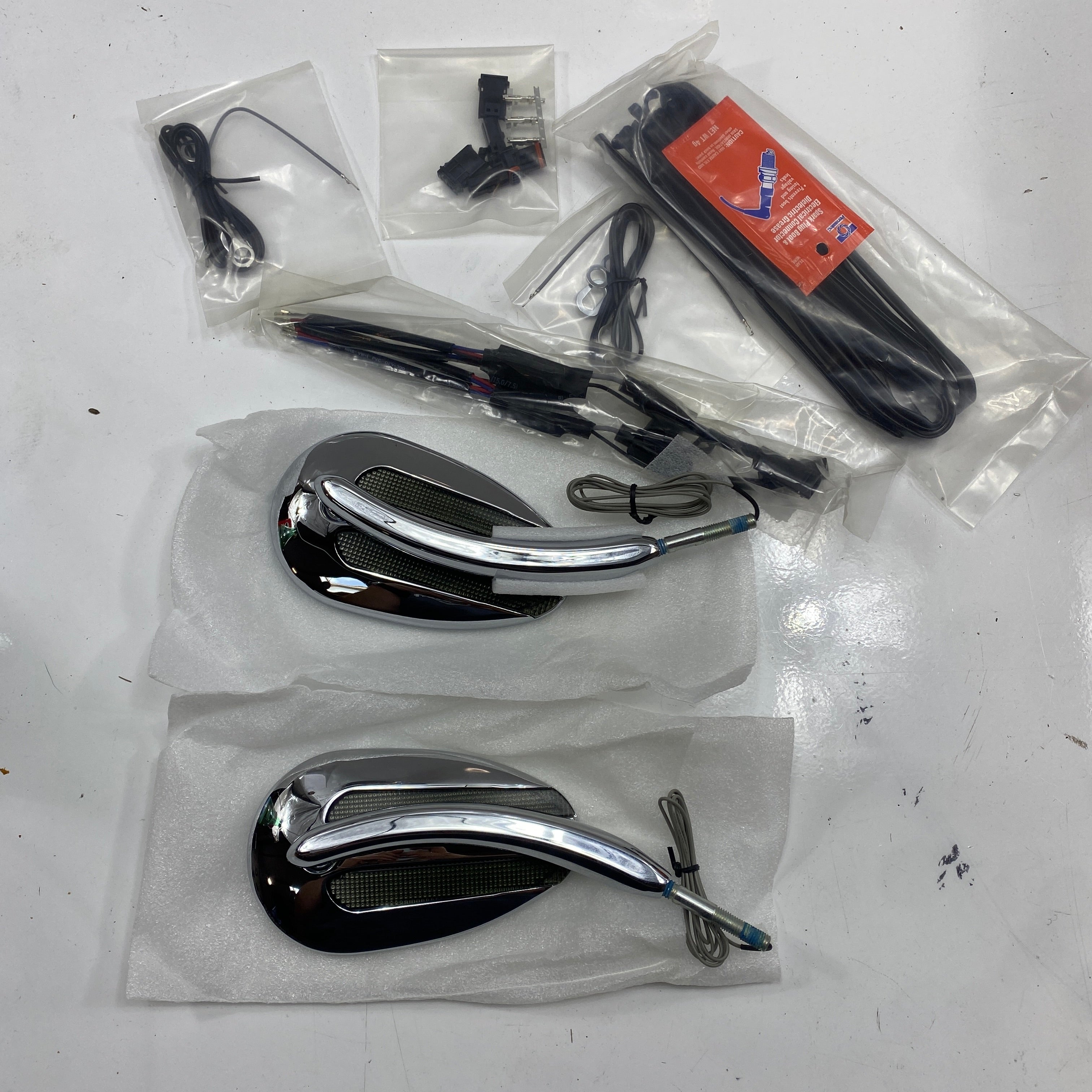 Mirrors with integrated turn signals OEM 56000080 – Legendary Parts