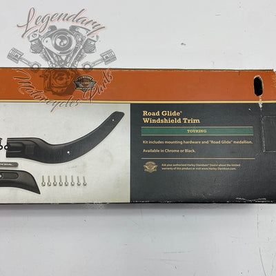 Windshield trim OEM 57400150