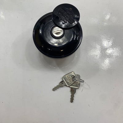 Tapón de depósito Bar & Shield con cierre con llave OEM 61100117