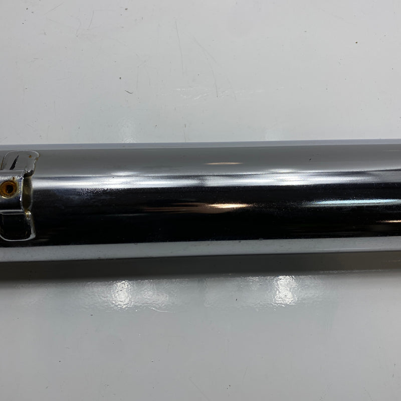 Linker/rechter geluiddemper OEM 64900245