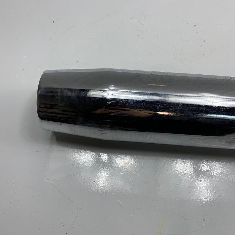 Linker/rechter geluiddemper OEM 64900245