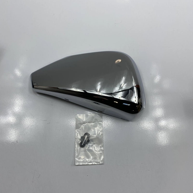 Cubre batería izquierdo OEM 66261-04