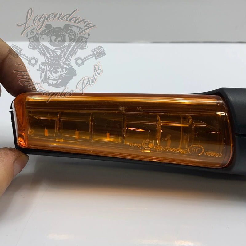 Clignotant avant droit OEM 67800736