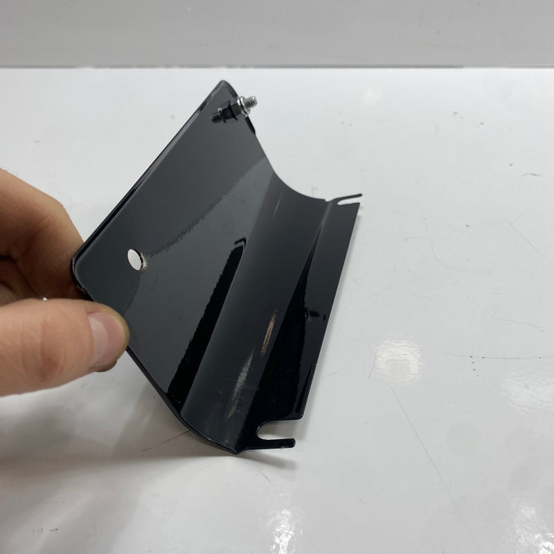 Rechte hintere Scheinwerfergehäuseabdeckung OEM 67988-10BHP