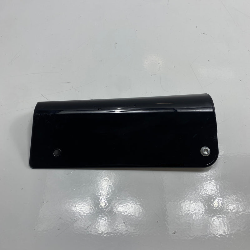 Rechte hintere Scheinwerfergehäuseabdeckung OEM 67988-10BHP