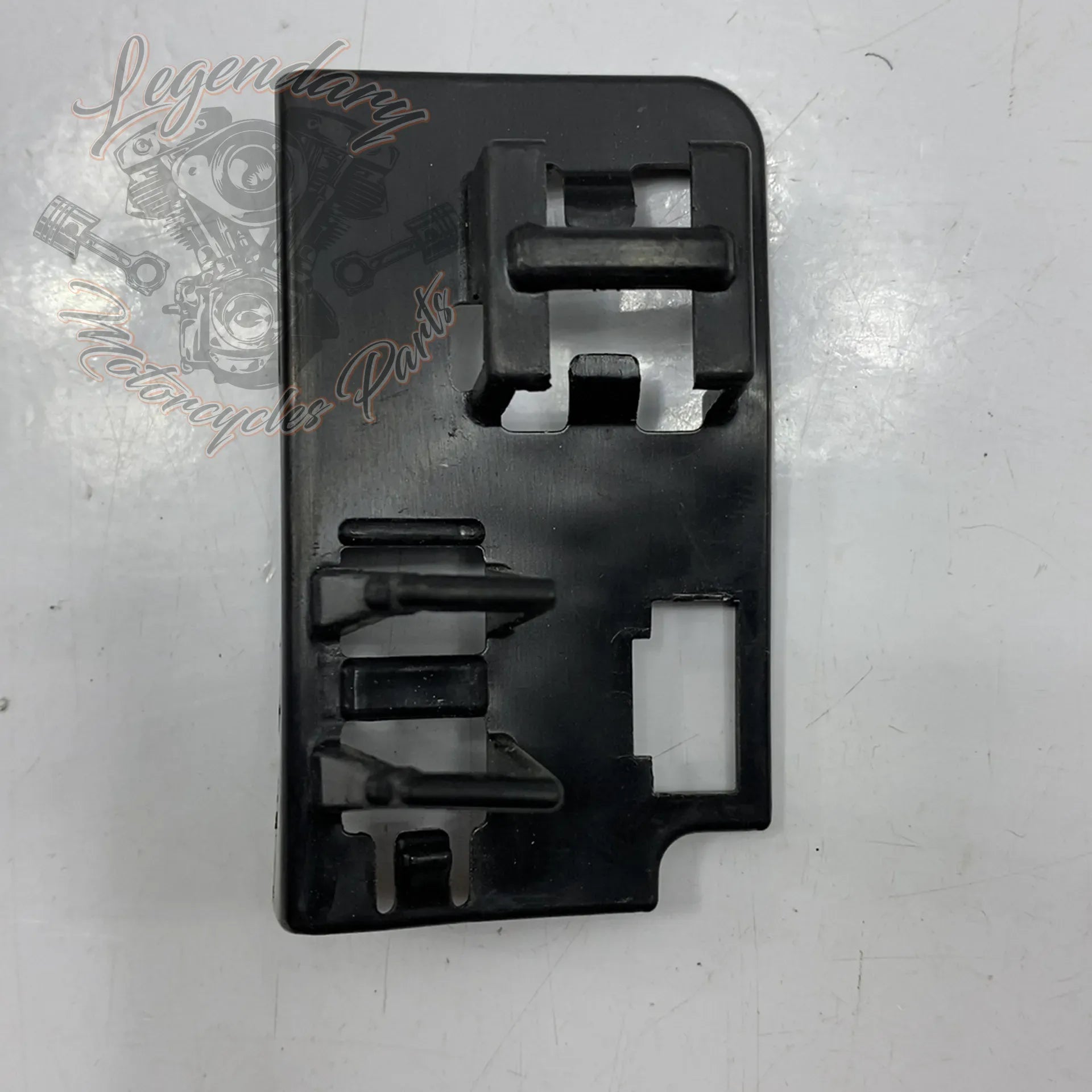 69201724 Front Beam Support OEM 69202024 – Legendary Parts