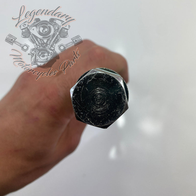 Rear wheel axle