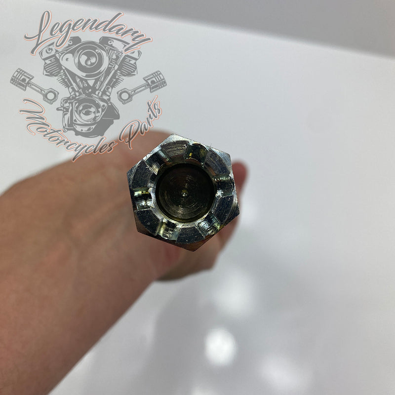 Rear wheel axle