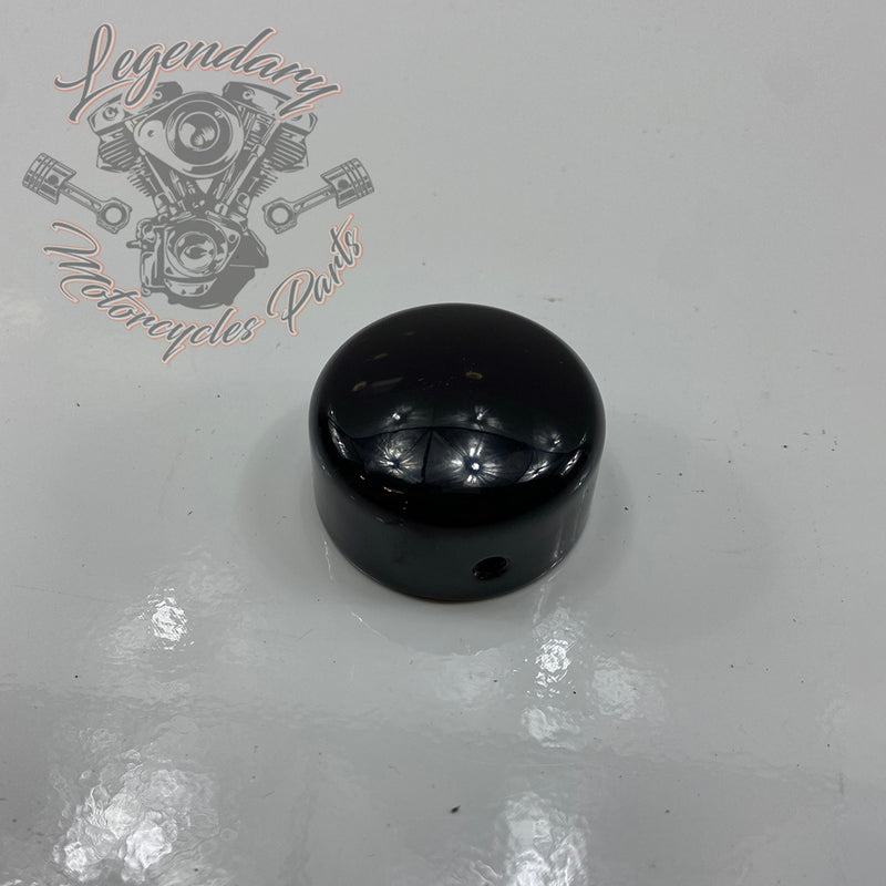 Wheel axle cache