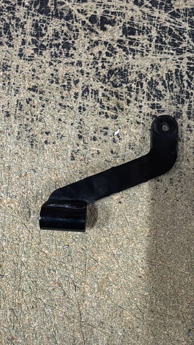 Right front passenger platform support OEM 47365-09