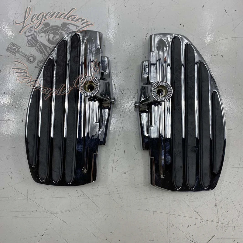 Driver or Passenger Foot Pegs Réf 7916
