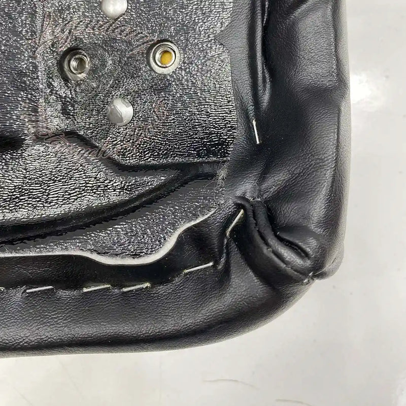 Passenger Seat OEM 52139-82