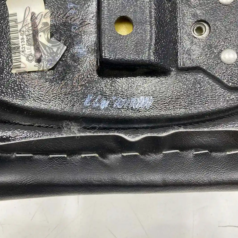 Passenger Seat OEM 52139-82