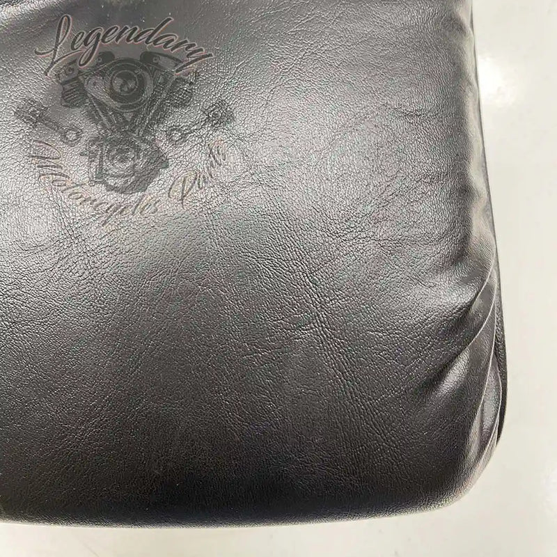 Passenger Seat OEM 52139-82