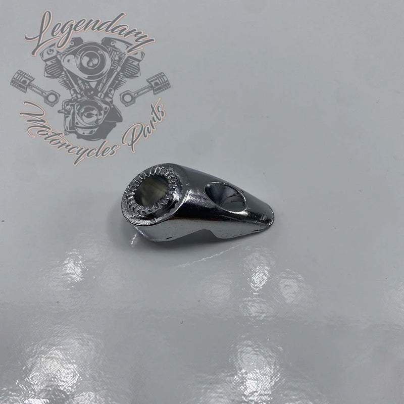 Front turn signal bracket OEM 68477-73