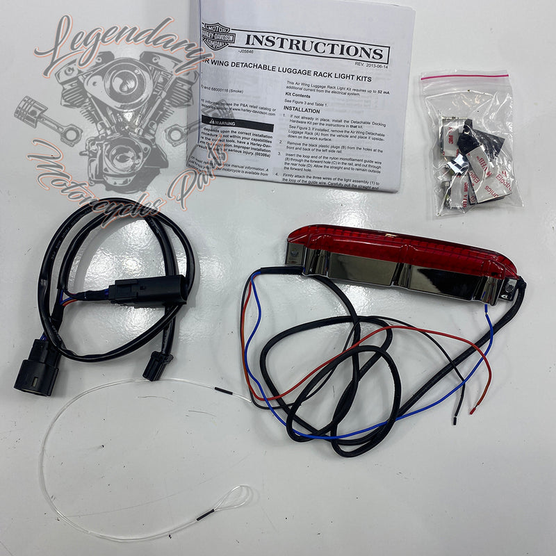 LED zadnja luč na prtljažniku OEM 68000111