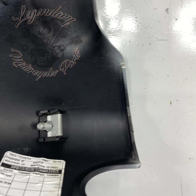 Linker unterer Verkleidungsklappen OEM 57100111