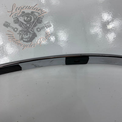 Windshield Garnish