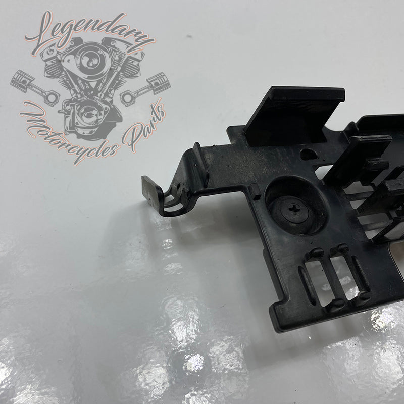 Rear light housing mounting bracket OEM 69201675