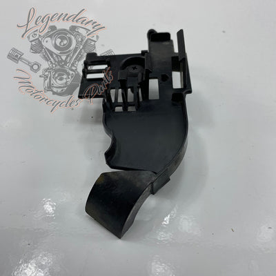 Rear light housing mounting bracket OEM 69201675