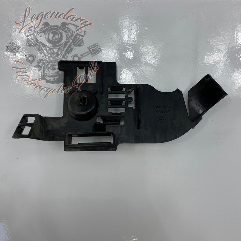 Rear light housing mounting bracket OEM 69201675