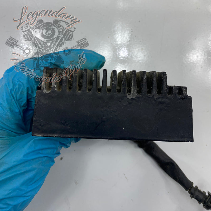 Régulateur de tension OEM 74711-08