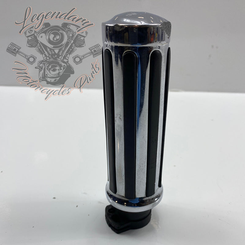 Throttle grip and sleeve