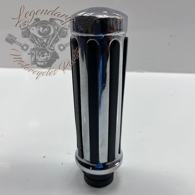 Throttle grip and sleeve