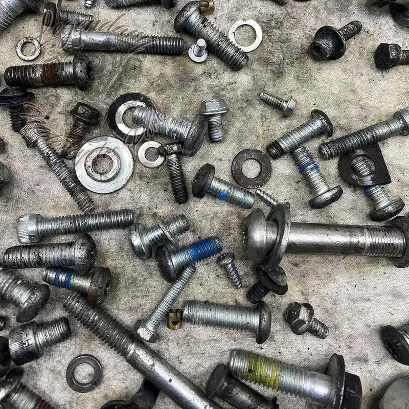 Kit de tornillería
