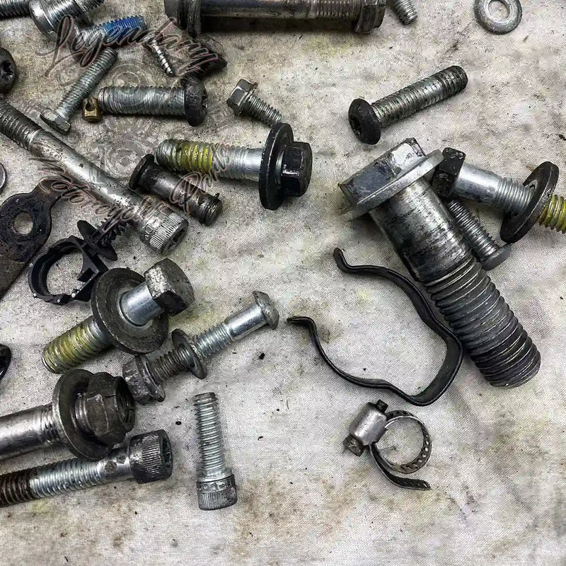 Kit de tornillería