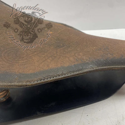 Selle solo à ressort