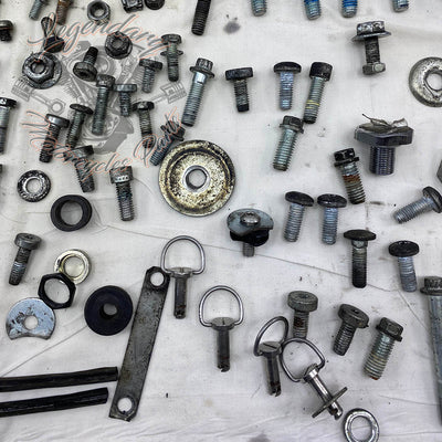 Screw kit