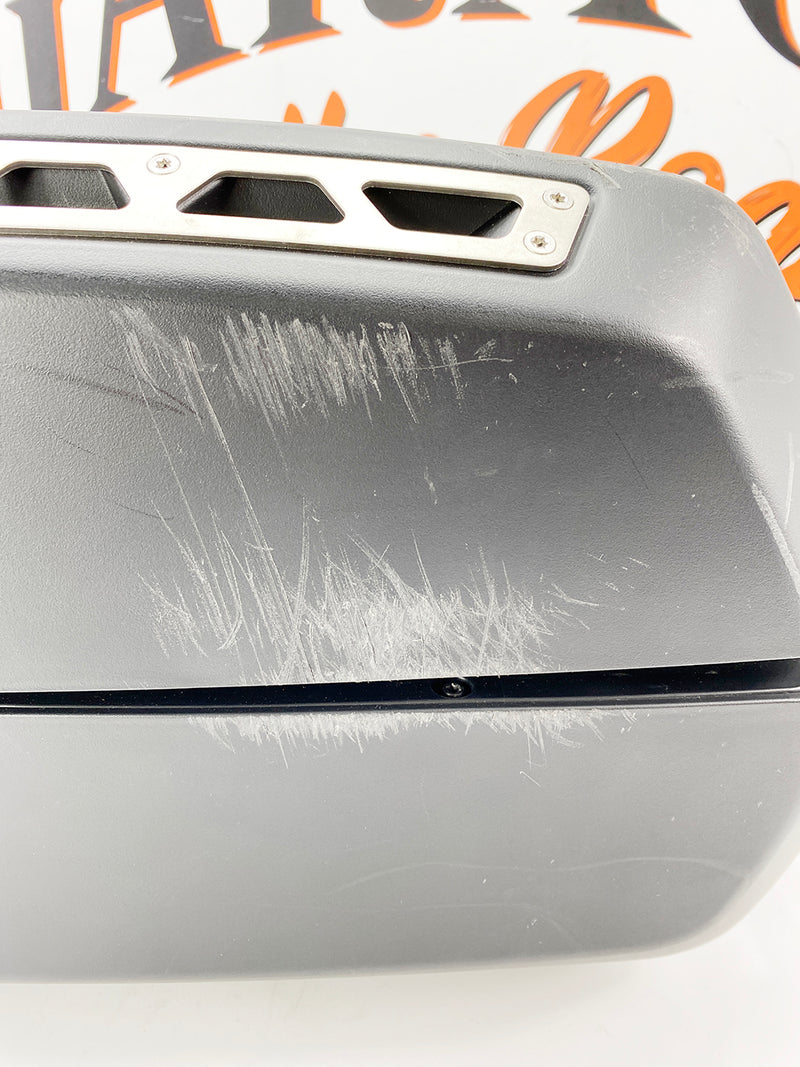 Top Case Harley Davidson usado - OEM 53000751